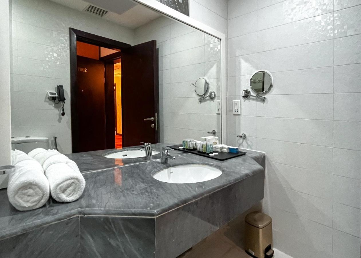 Al Mansour Plaza Hotel Doha Exterior photo