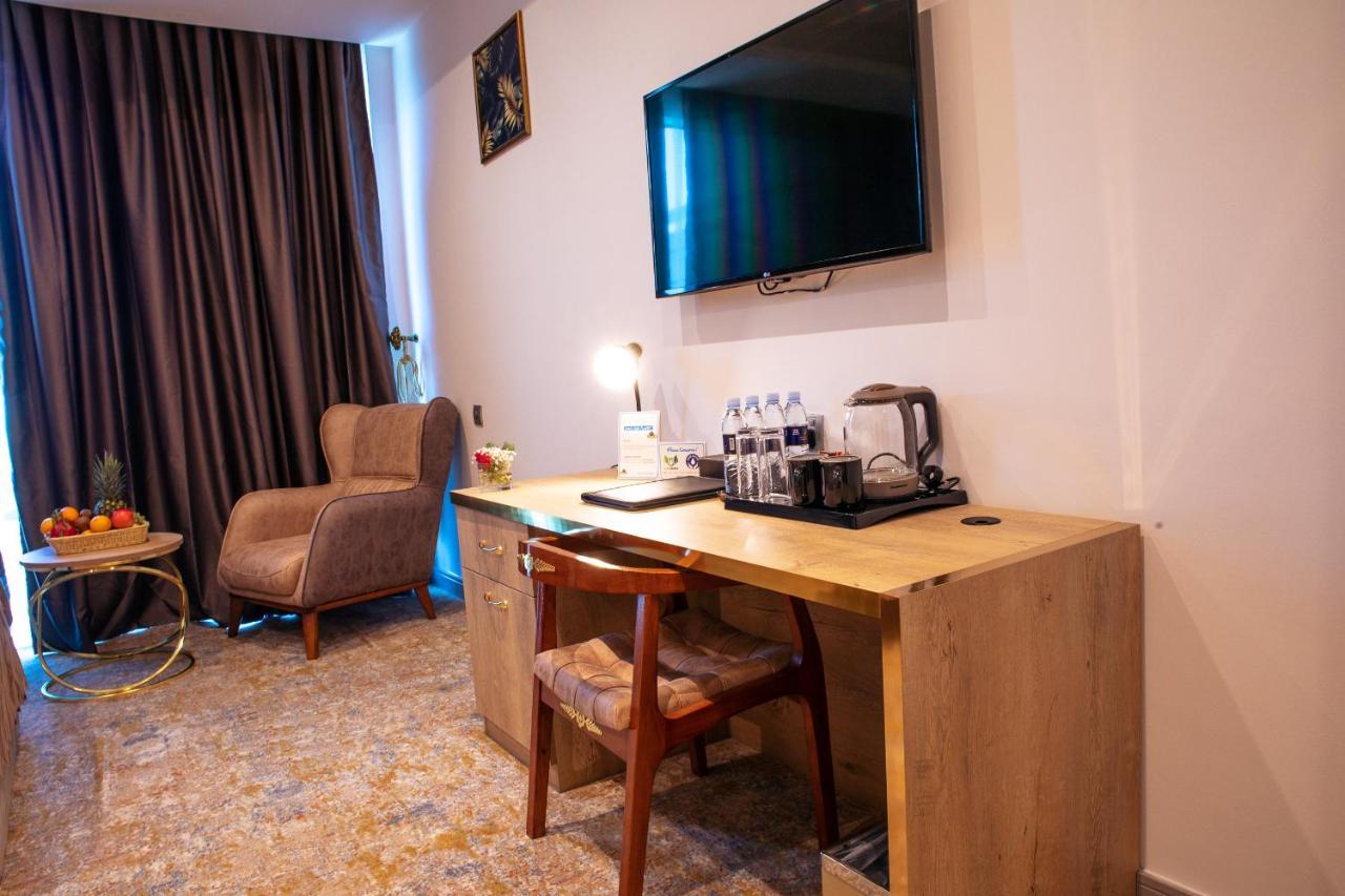 Al Mansour Plaza Hotel Doha Exterior photo